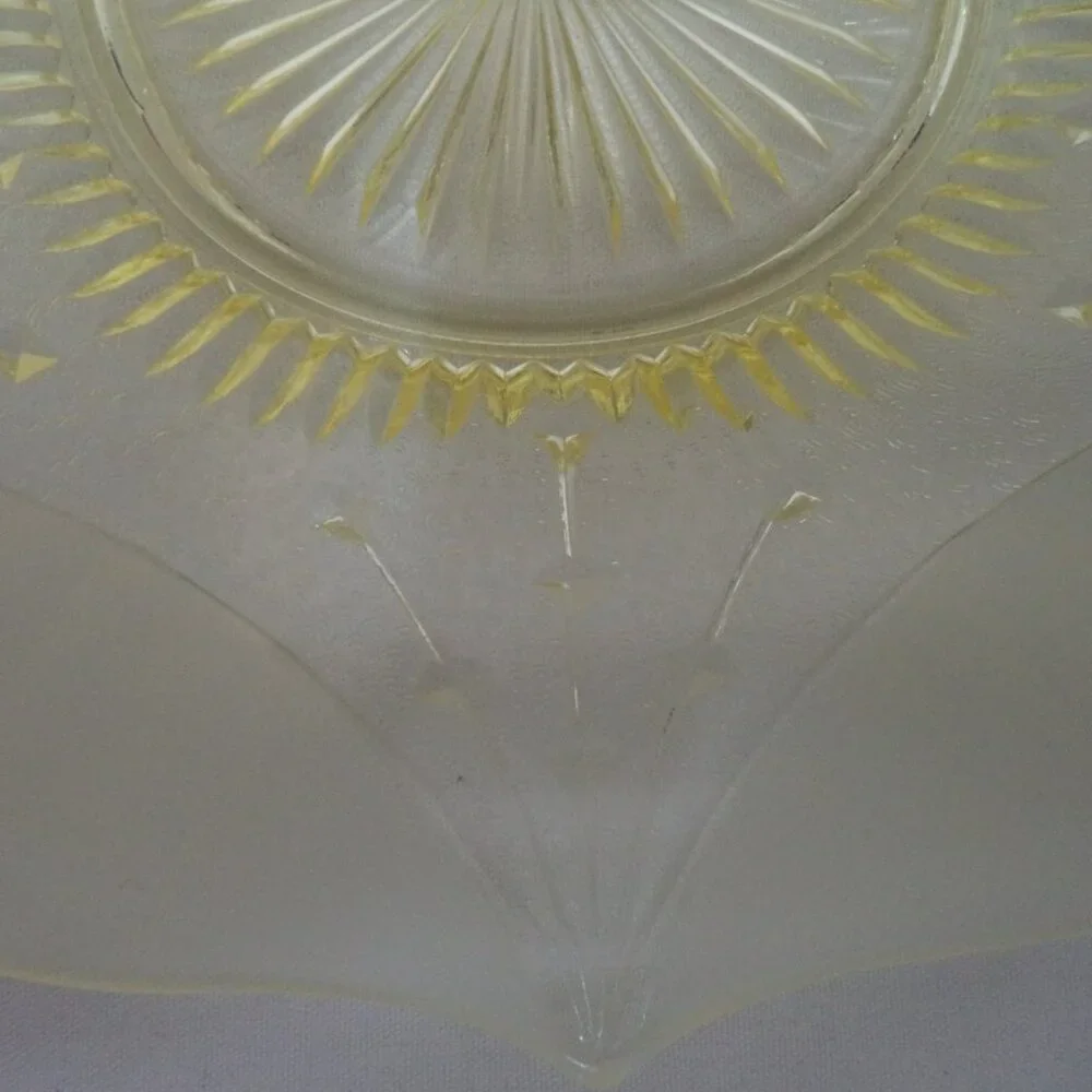 Lancaster Vintage Depression Yellow Darts Serving plate tray platter 13.5